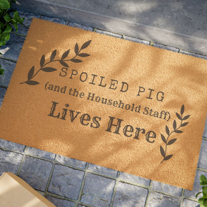 Spoiled Pig Lives Here Doormat – Funny Farmhouse Welcome Mat for Pig Owners